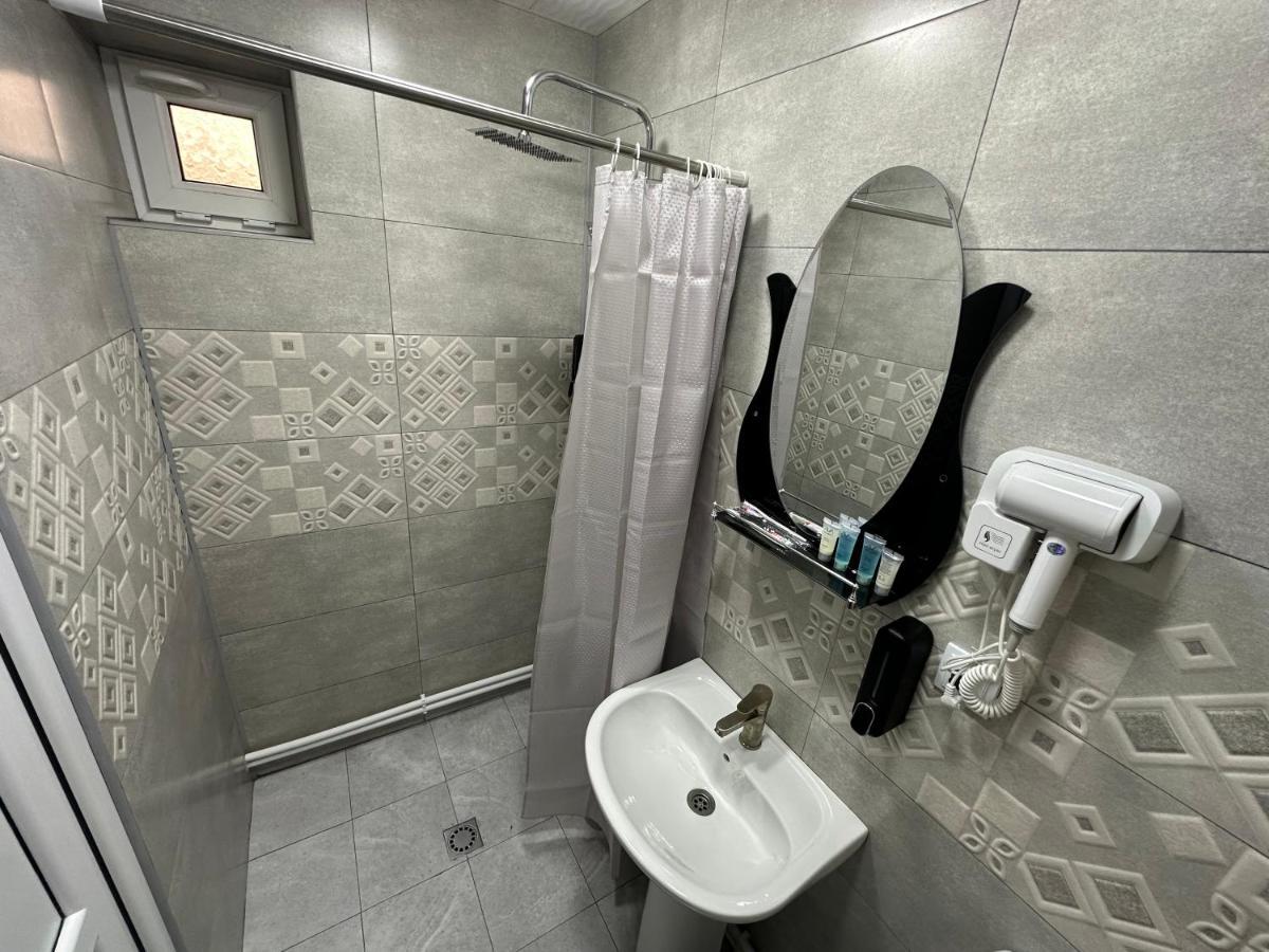 Hotel Elit Ninotsminda Buitenkant foto